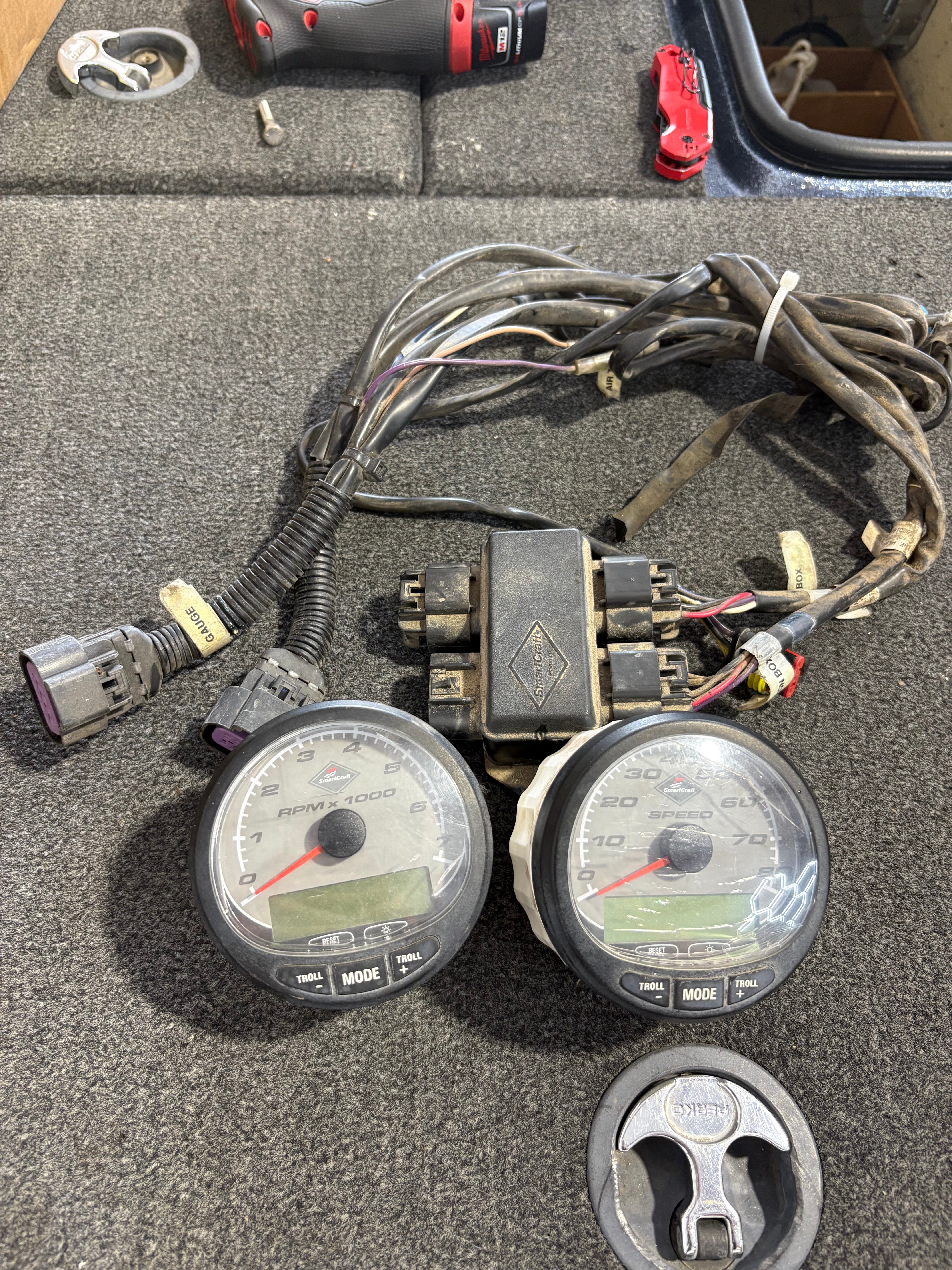 USED Mercury SmartCraft Gauges and Box